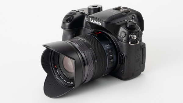 LUMIX GH4